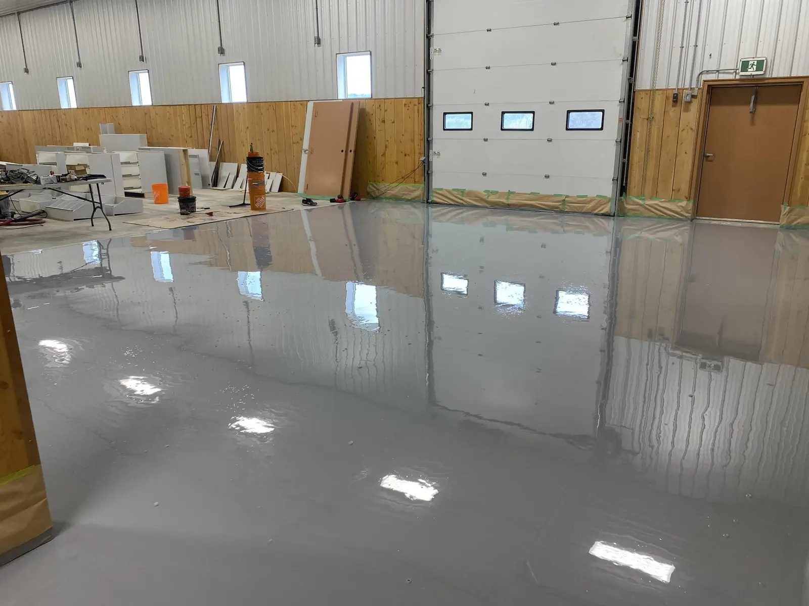 Decorative flake epoxy floor installed by Sidetrack